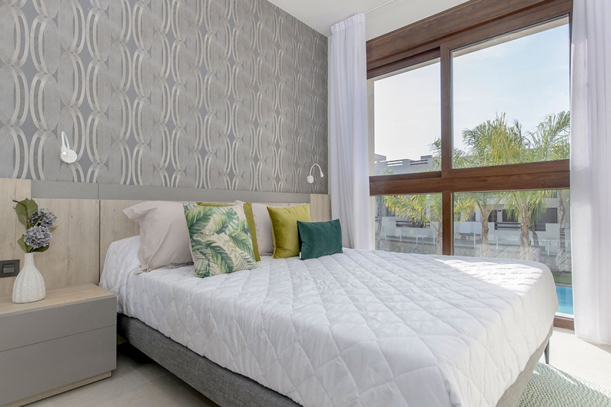 01HRYHRVNW4YGX3768RZA8HR14-medium