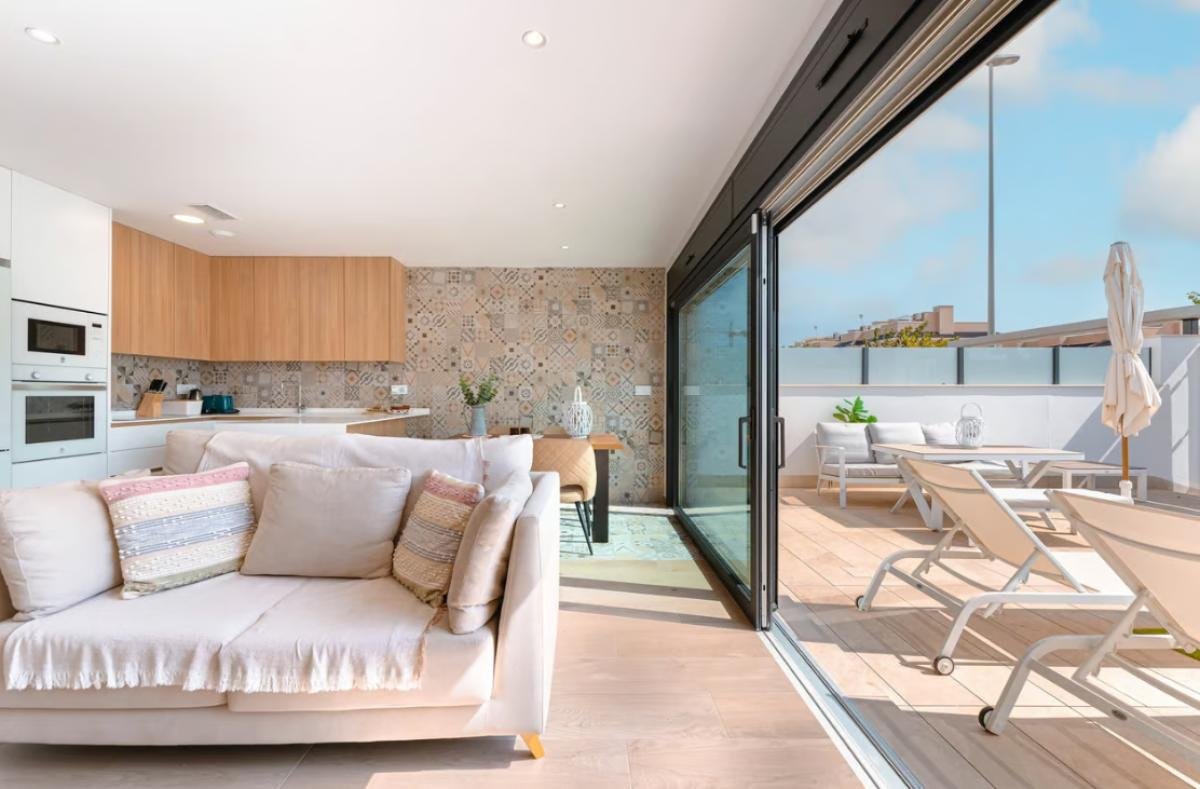 01JK40E9YP3QTX7XB5B9FBDV9B-medium