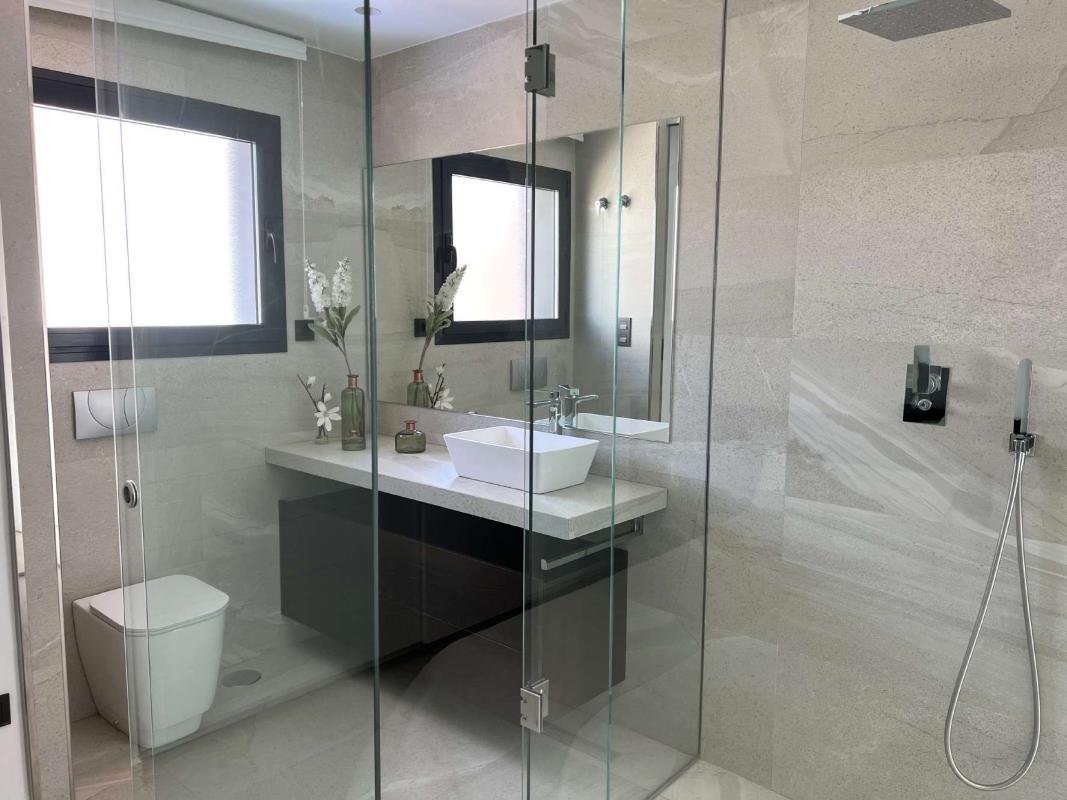 01K8DNN37Z3M375AESY82Z9Z4C-medium