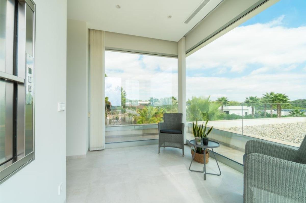 01KB28MAVG5Z4J4FBCSC1F6TMZ-medium