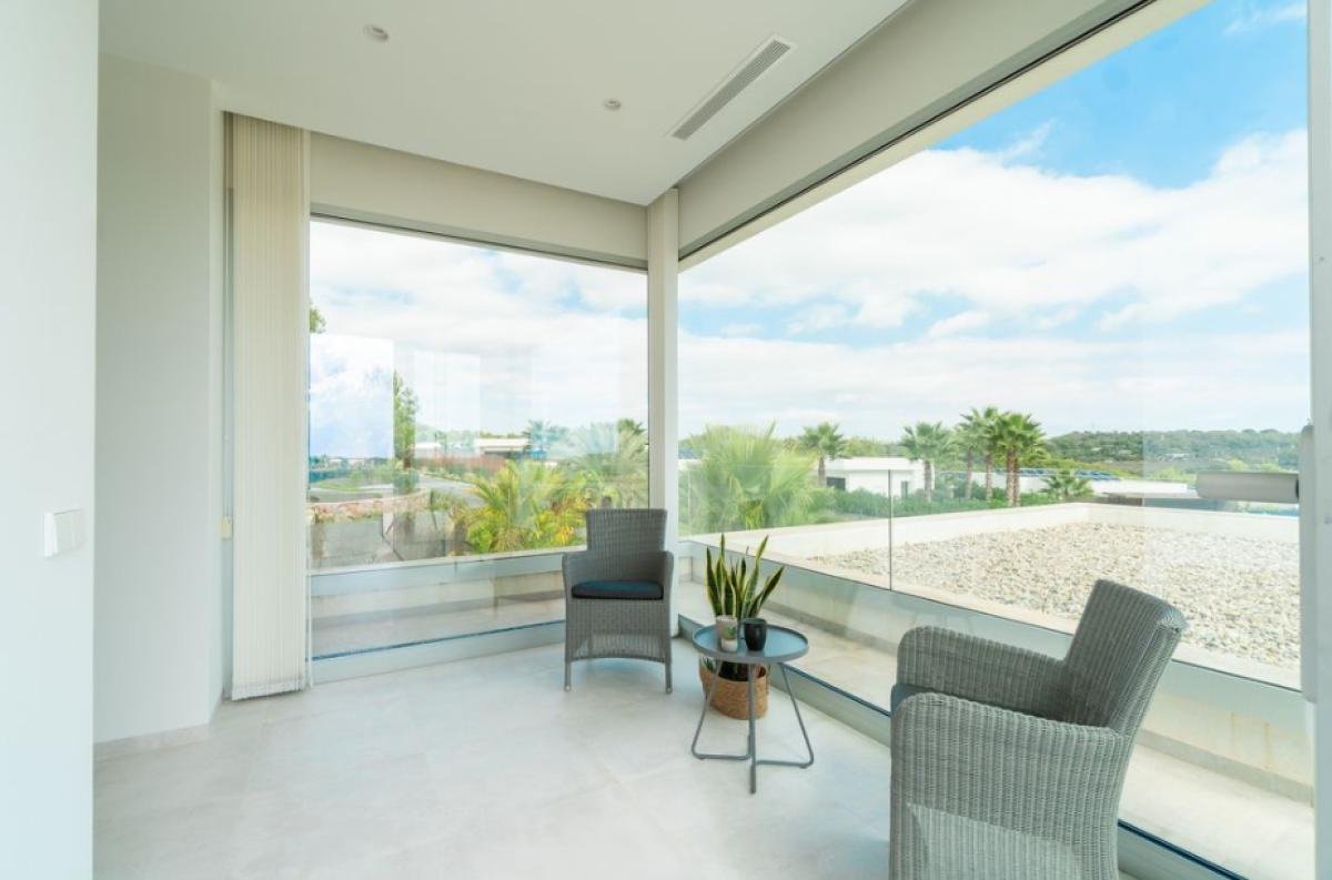 01KB28MB0Z73N906EQJWNDSQB5-medium